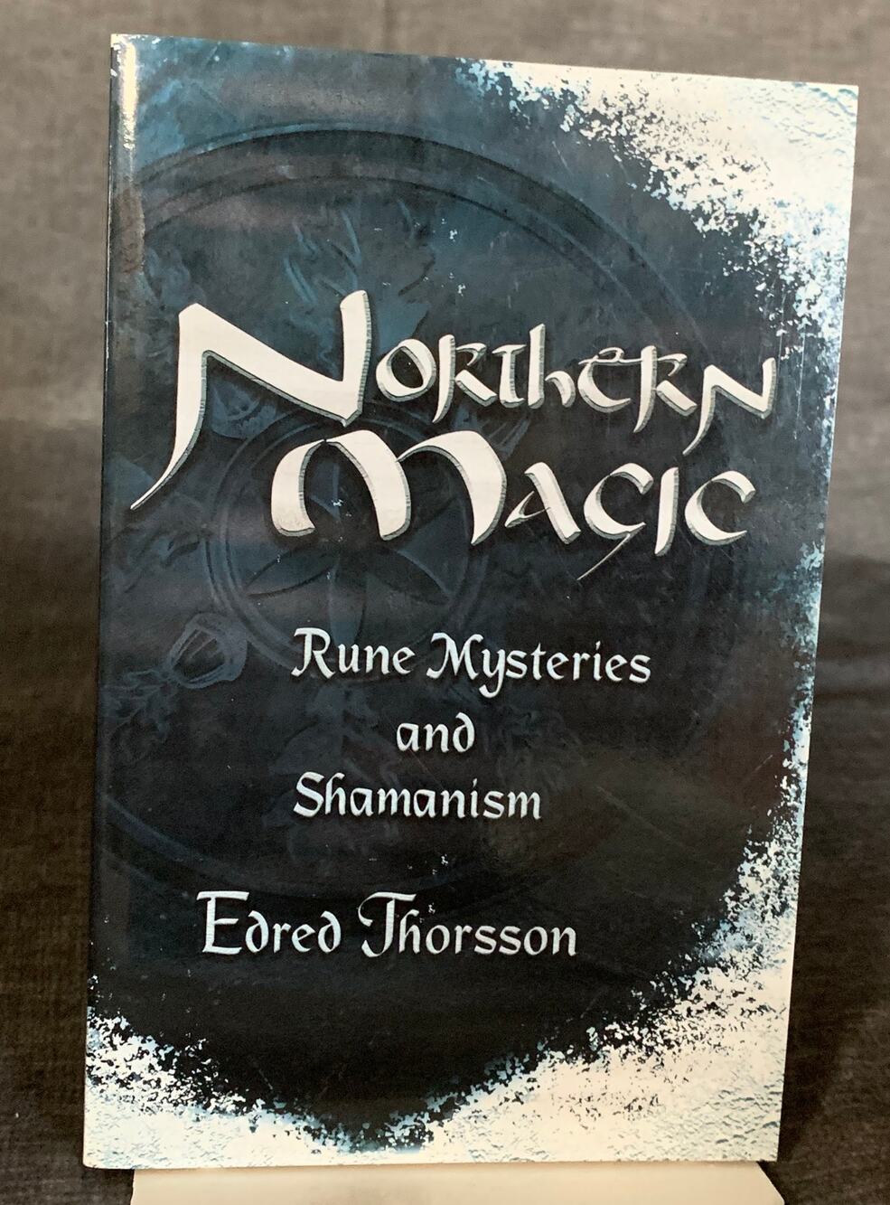 Northern Magic - Rune Mysteries and Shamanism - Edred Thorsson